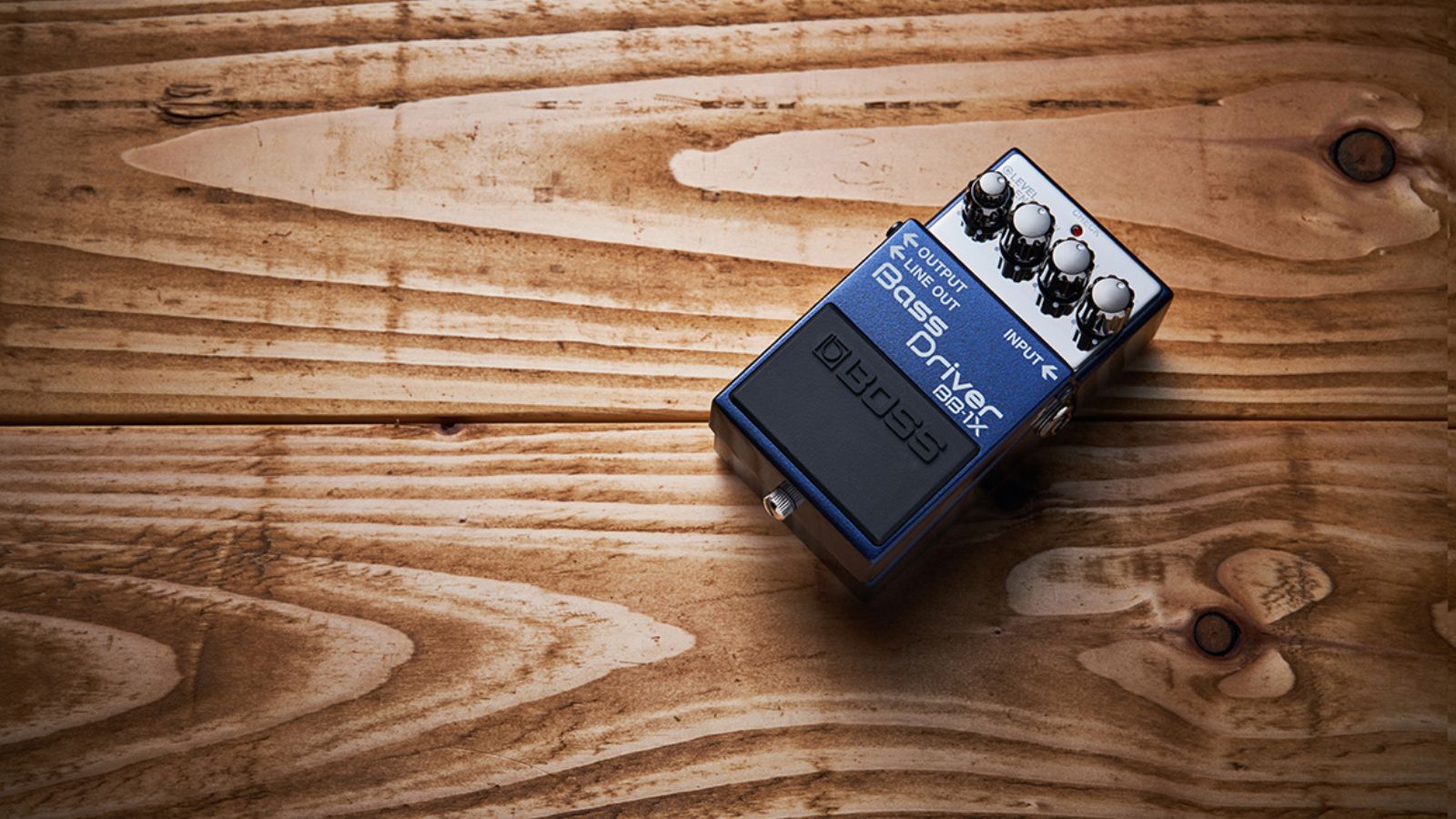 BOSS BB-1X Bass Driver | premium stompbox for bold and punchy Bass