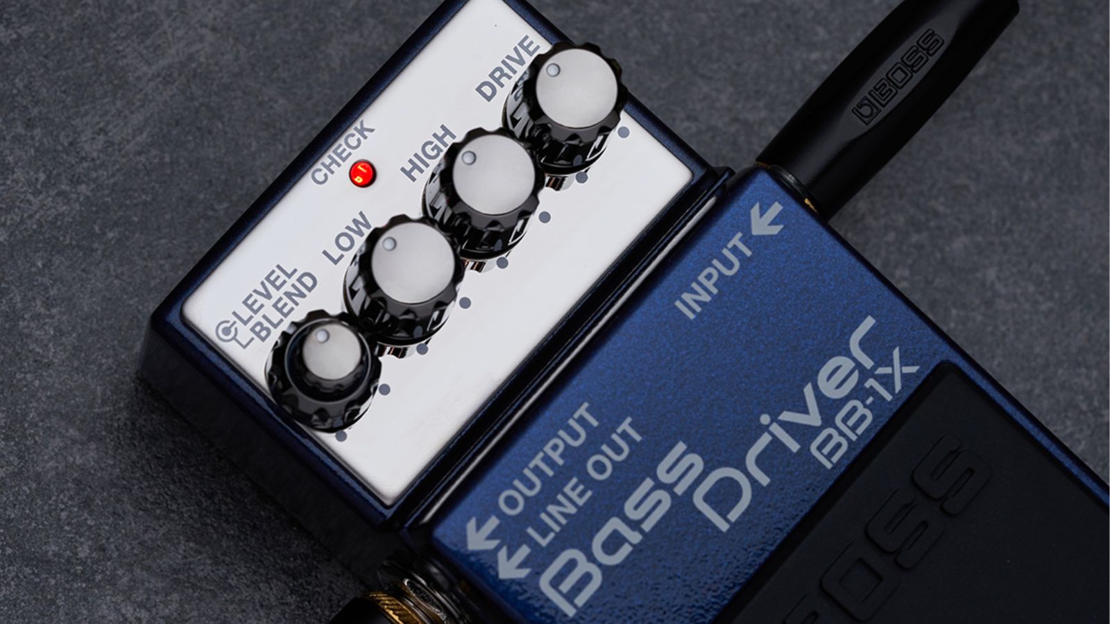 BOSS BB-1X Bass Driver | premium stompbox for bold and punchy Bass