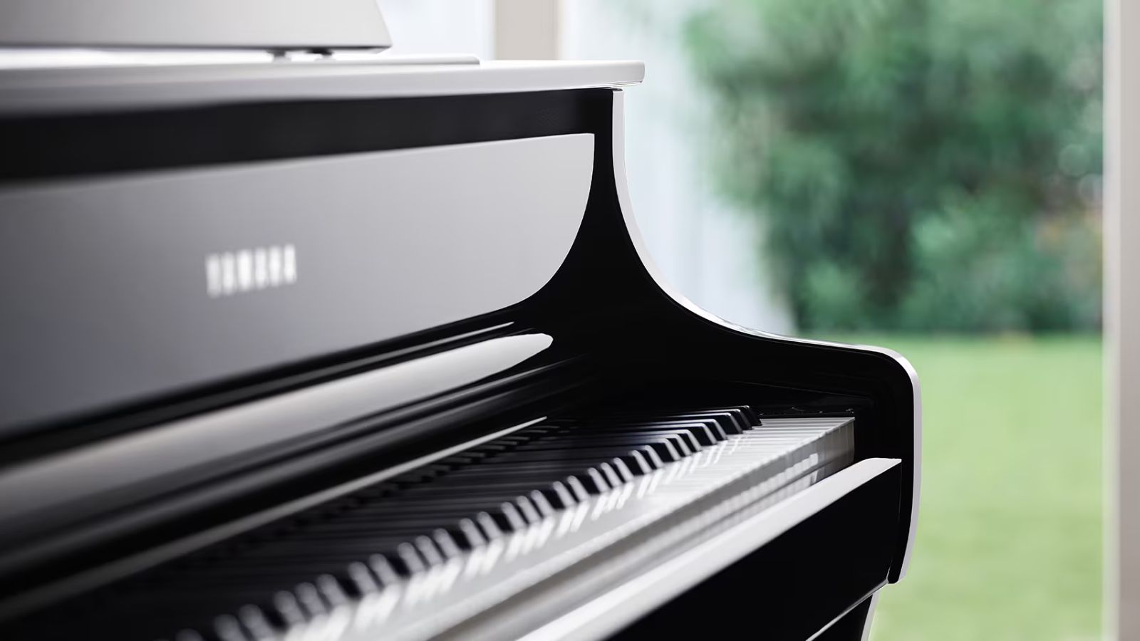 Yamaha CLP885 Premium Clavinova | Polished Ebony