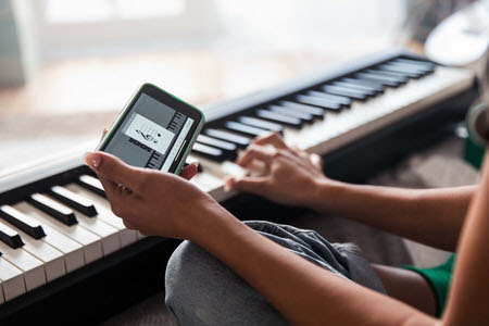 Roland FP10 Portable Digital Piano