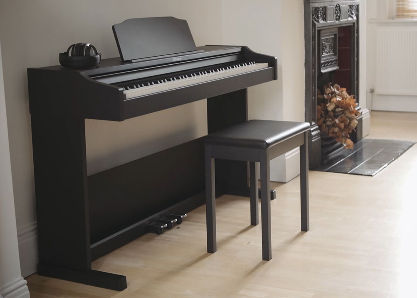 Roland RP102 Digital Home Piano Bundle | Black | Stool and Headphones