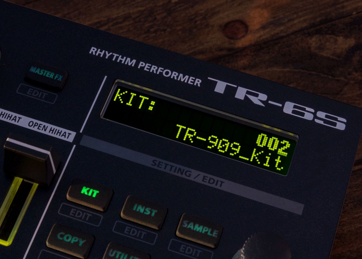 Roland TR-6S | Compact rhythm Performer Drum Machine