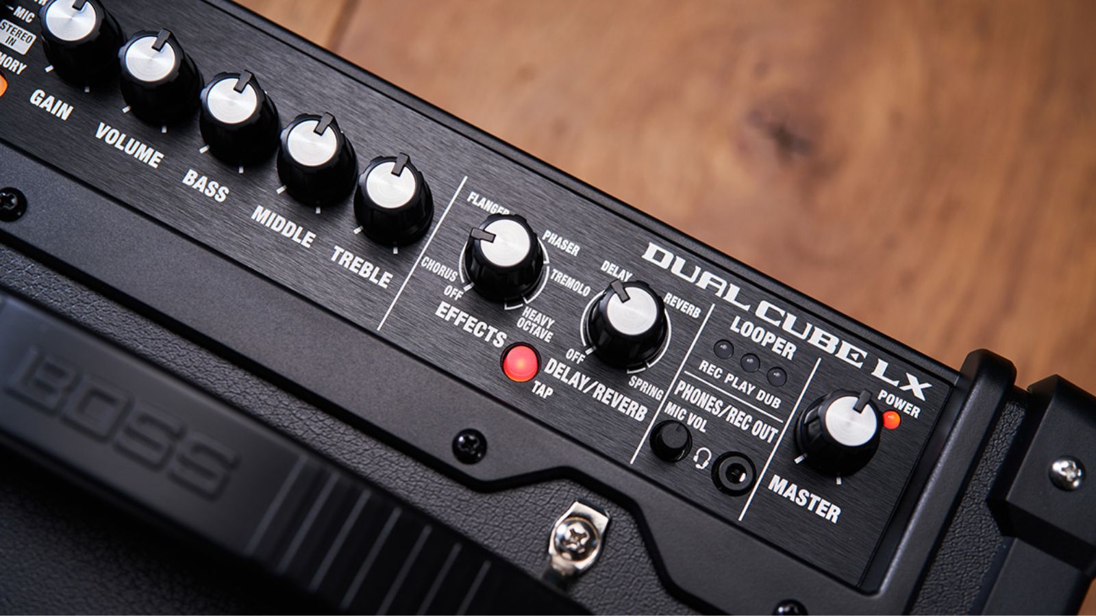 BOSS DUAL CUBE LX | Guitar Amplifier | Evolved for Maximum Flexibility