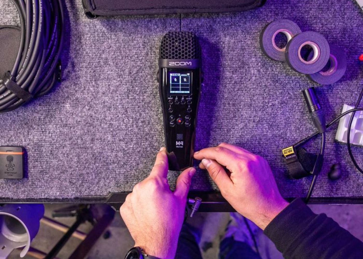 Zoom H1 Essential recorder