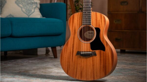 Taylor GS Mini E | Travel Guitar  | Mahogany | with Pick-Up