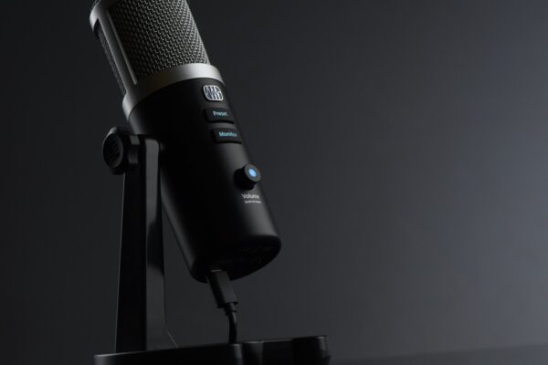 Presonus |Revelator Pro USB  mic | live stream musicians, podcasters..