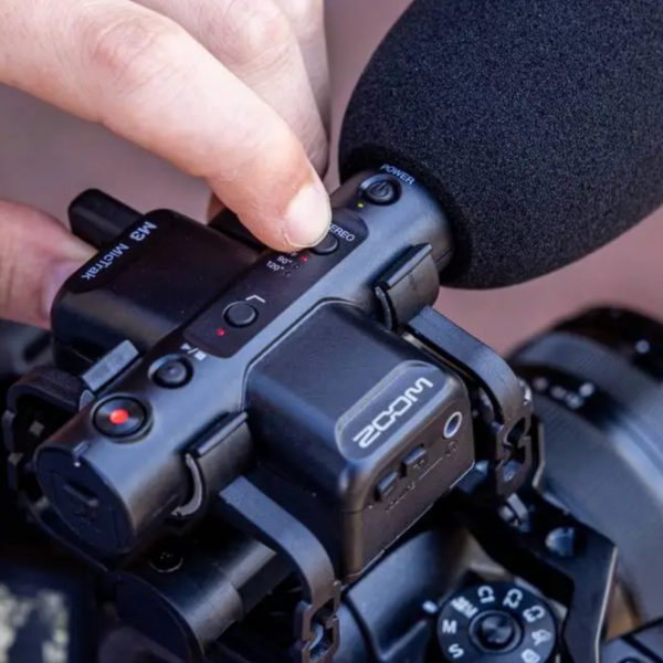 Zoom M3 MicTrak | On Camera Stereo Microphone