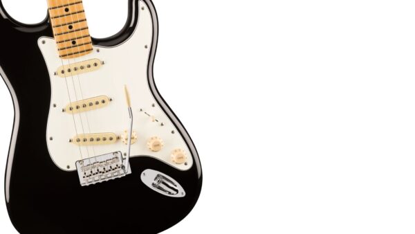 Fender Player II Stratocaster Maple Fingerboard | Black