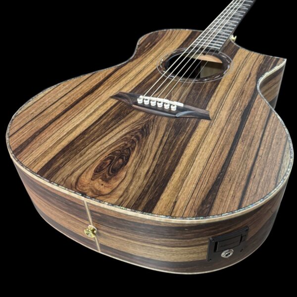 Bromo Rockys Auditorium CWY | All Solid Mango wood Top, Back, Sides