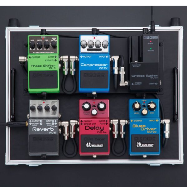 Boss Wireless system for pedalboard