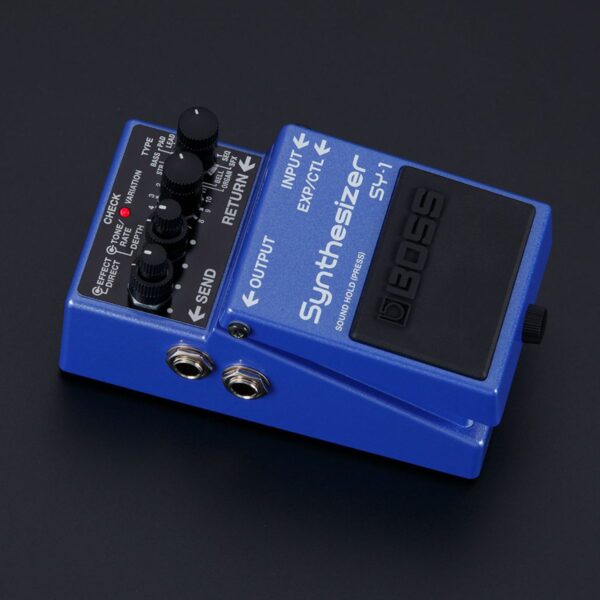 BOSS SY-1 Compact Synthesiser Pedal | 121 ultra responsive sounds